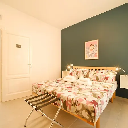 Gæstehus Domus Paruta 4*
